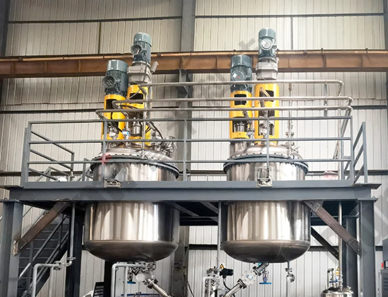 Three Shaft Dispersing Mixing Vessel