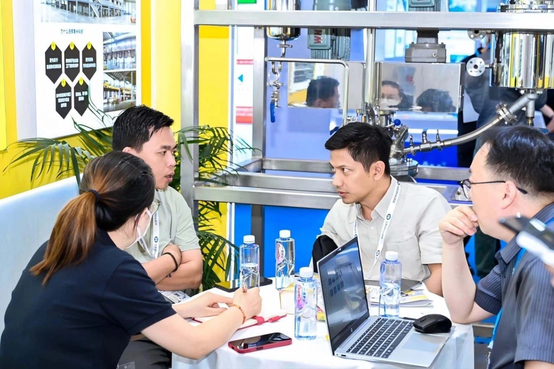 Two Exhibitions, One Vision: RUMI Explores New Opportunities in Composites and Adhesives Two Exhibitions, One Vision: RUMI Explores New Opportunities in Composites and Adhesives